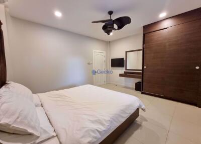 4 Bedrooms House in Pattaya Hill Village 2 East Pattaya H009863