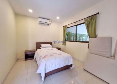 4 Bedrooms House in Pattaya Hill Village 2 East Pattaya H009863