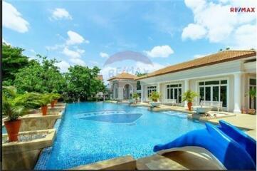 230 Sqm., 3 Beds Townhouse listed for ฿ 6,200,000.