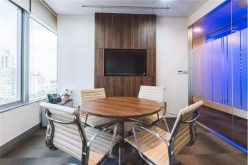 Boutique Serviced Office next to Ploenchit Station