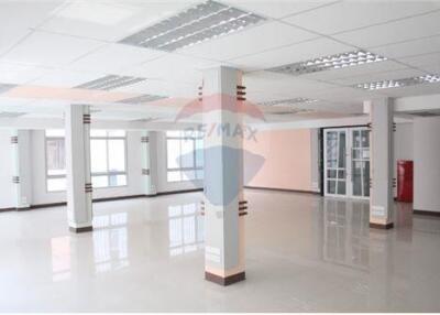 Warehouse for rent in Bangkok CBD