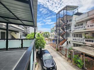 House For Sale Pratumnak