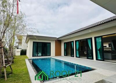 House priced under 11 million 4 bedrooms and swimming pool with fully furnished. at Huaiyai