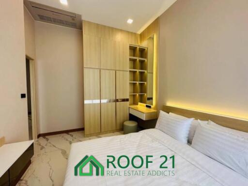 Two-Storey Townhouse with Private Pool, Ideal for Daily Rental Investment, Conveniently Located Near Sukhumvit Road in Na Kluea /OP-0176