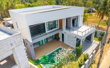 For Rent Pool villa 3beds 4 baths Located at Huai Yai