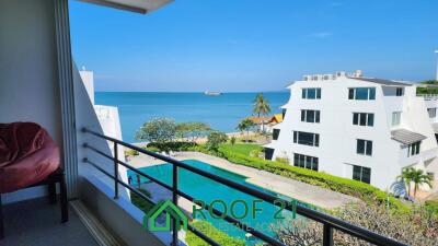 For rent ! Beach front townhouse Located at Chomtalay resort Jomtien