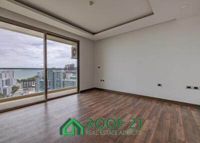 Sale The Peak Towers 1 Bedroom with Clear Sea View Spacious 62 Sqm at Pratumnak, Pattaya - Best Beach Vibe / CB-0536L