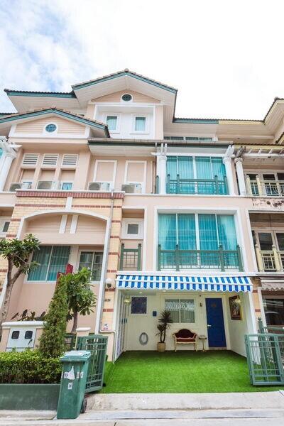 For Rent Bangkok Town House The Jemma @SabaiSpace Pradit Manutham 19 Lat Phrao