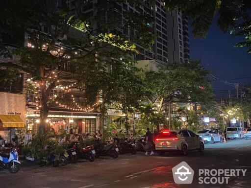 2-BR Condo at The Address Sathorn near BTS Saint Louis