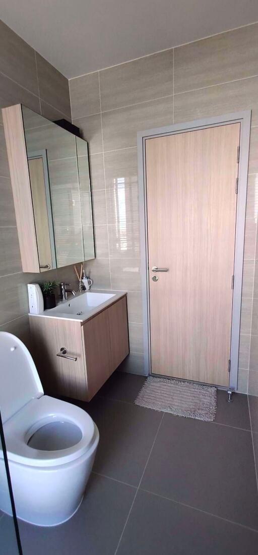 2 bed Condo in M Jatujak Chomphon Sub District C020012