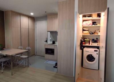 2 bed Condo in M Jatujak Chomphon Sub District C020012