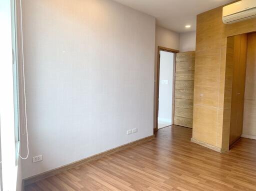 3 bed Condo in Watermark Chaophraya Khlong Ton Sai Sub District C017737