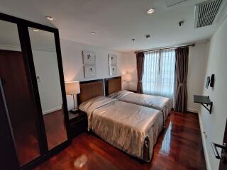 2 bed Condo in The Oleander Khlong Toei Nuea Sub District C017419