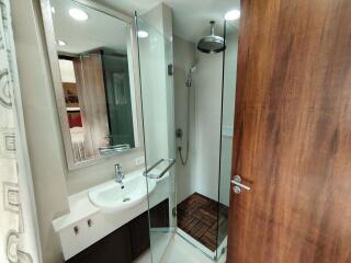 2 bed Condo in The Oleander Khlong Toei Nuea Sub District C017419