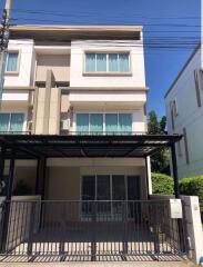 3 bed House in Lumpini Town Place Sukhumvit 62 Bangchak Sub District H05311