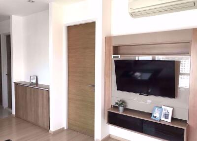 1 bed Condo in Rhythm Sukhumvit Phra Khanong Sub District C06626