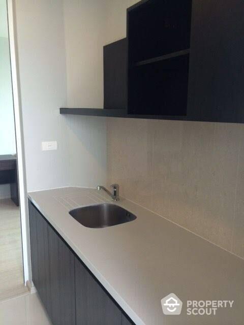 2-BR Condo at Rhythm Sukhumvit 44/1 near BTS Phra Khanong