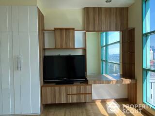 2-BR Condo at Chatrium Riverside Condominium near BTS Saphan Taksin