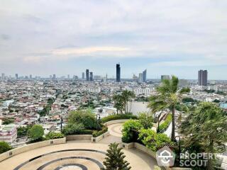 3-BR Condo at River Heaven Chareonkrung in Bang Kho Laem