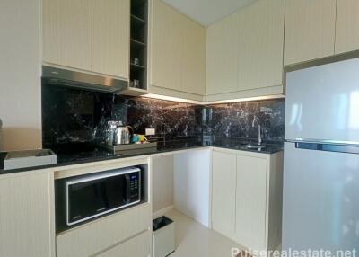 2-Bed Foreign Freehold Sea View Condo for Sale in Mida Grande, Surin