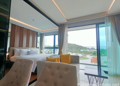 2-Bed Foreign Freehold Sea View Condo for Sale in Mida Grande, Surin