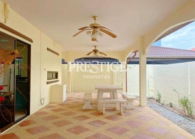 Royal View Village – 4 Bed 3 Bath in East Pattaya for PC8784