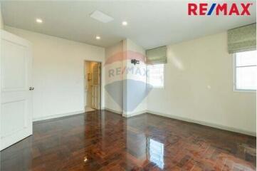 280 Sqm., 4 Beds Townhouse listed for ฿ 7,900,000.