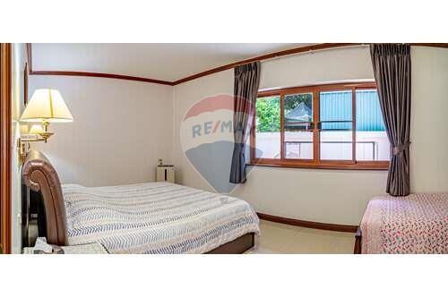 4 Beds House in Chalong, Phuket.