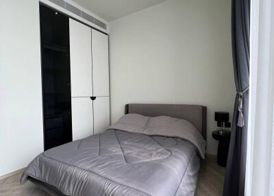 Studio Condo at Chapter Charoennakhorn - Riverside near BTS Krung Thon Buri