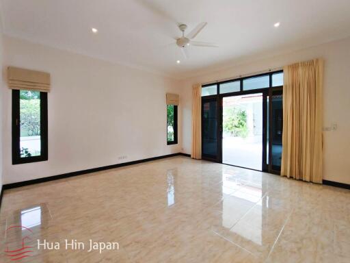 A Grand 3 Bedroom Balinese Style Pool Villa on Large Plot for Sale on Palm Hills Golf Course