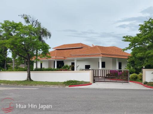 A Grand 3 Bedroom Balinese Style Pool Villa on Large Plot for Sale on Palm Hills Golf Course