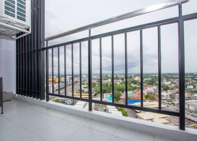 Fully Furnished Two-Bedroom Apartment for Sale in Supalai Monte 2, Chiang Mai