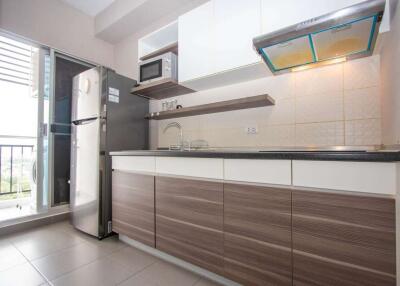 Fully Furnished Two-Bedroom Apartment for Sale in Supalai Monte 2, Chiang Mai
