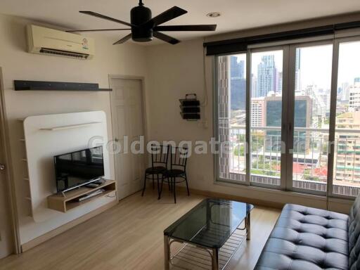 2 Bedrooms Furnished Condo on high floor close to BTS - Sathorn