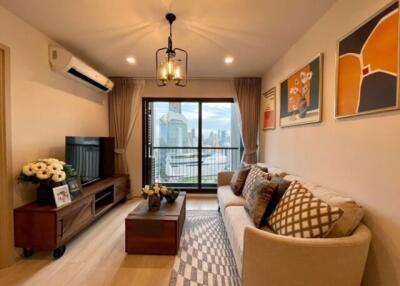 Life One Wireless 2 bedroom condo for rent