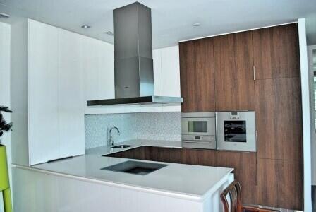 185 Rajadamri 2 bedroom condo for rent