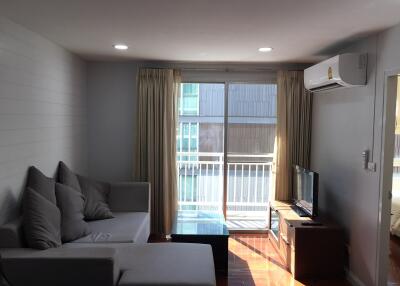 1 bedroom condo for rent at 49 Plus