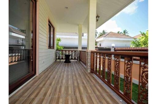 Perfect sunset view! 4 Bungalows for Sale near Lipa Noi Beach