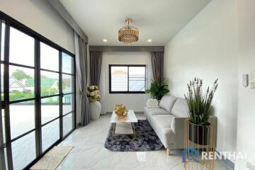 สำหรับ ขาย บ้าน 6 ห้องนอน ที่ Natheekarn Park View