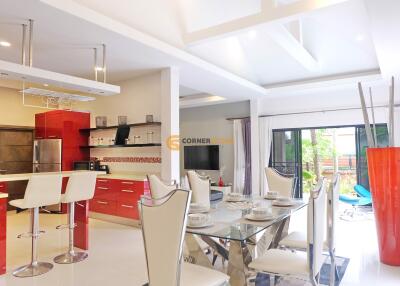 2 Bedrooms bedroom House in Baan Dusit Pattaya Park Huay Yai