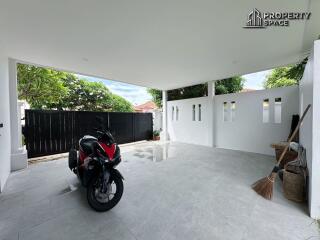 4 Bedroom Pool Villa In Baan Balina Pattaya For Sale And Rent