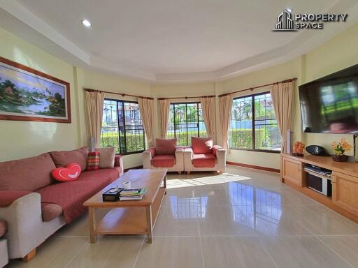 Spacious 3 Bedroom Pool Villa In East Pattaya For Sale