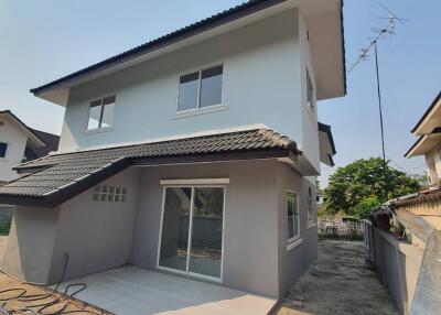 House for Rent, Sale at Baan Kwanwieng