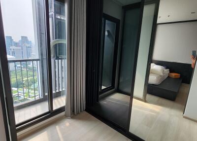 Condo for Sale at Life One Wireless