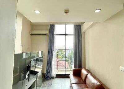 Condo for Rent at Beyond Sukhumvit Condominium