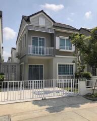 Townhouse for Rent at The Village 3 Bang Na-Wong Waen