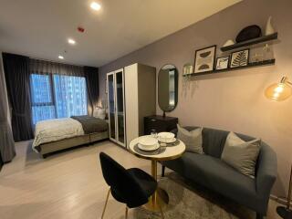 Condo for Rent at Life Asoke Hype