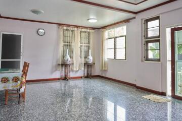 House for Sale in Bang Na.