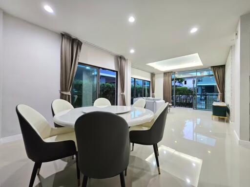 Setthasiri Krungthep Kreetha - 3 Bed House for Rented *SETT8321