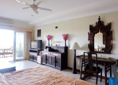 Studio Condo in View Talay Residence Jomtien